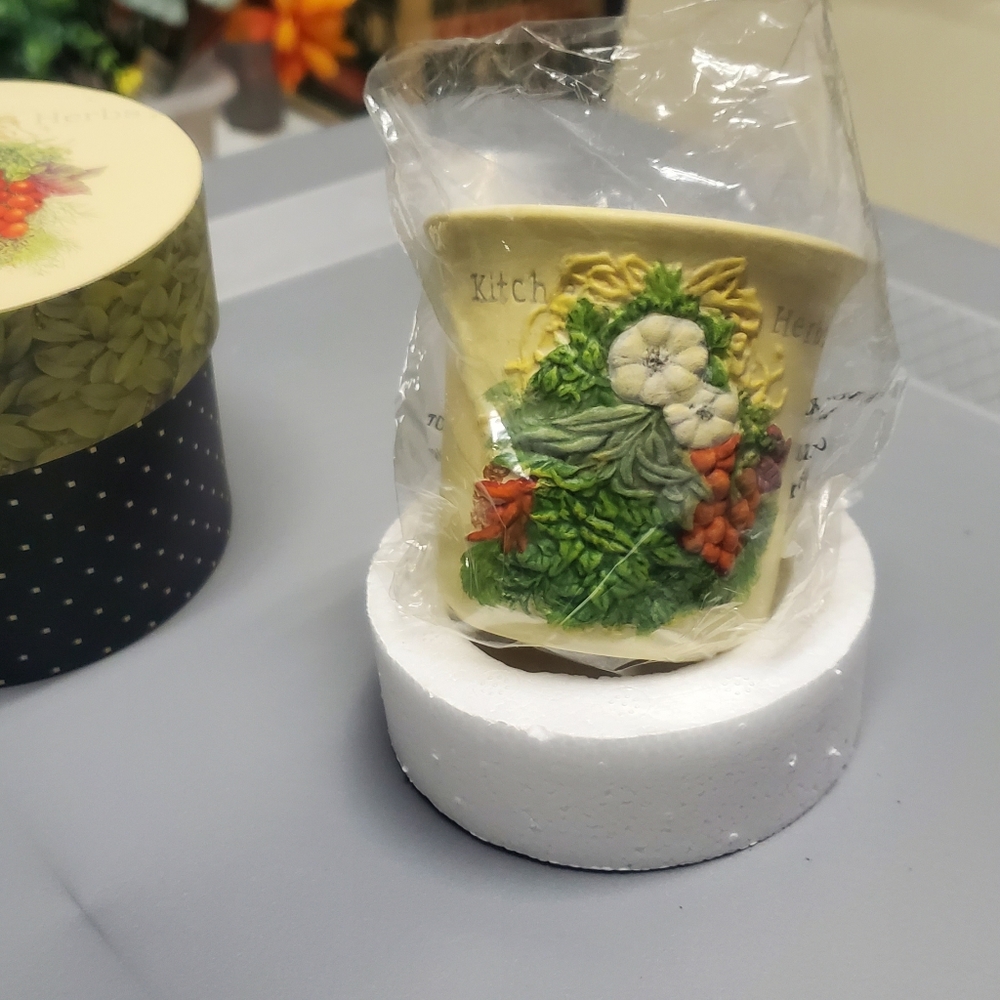 Votive candle holder